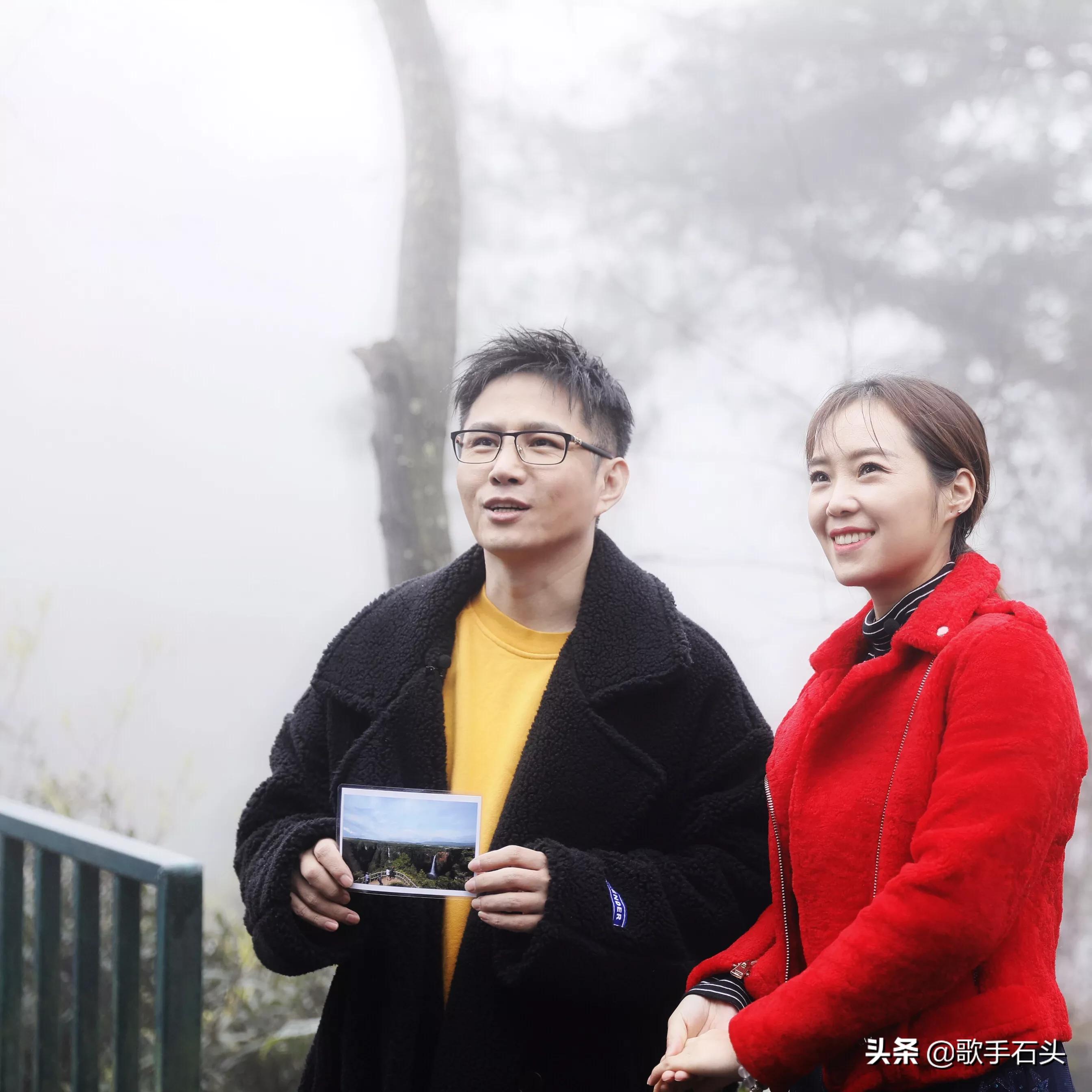 @歌手石头 @歌手云朵 随CCTV《唱 - 今日头条(www.toutiao.com)