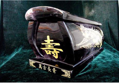 梦见好多人抬棺材，梦境背后的深层寓意与心理解析