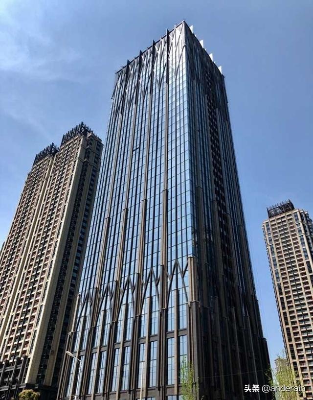 武汉cbd华发中城荟商业体预期2019年12月开业