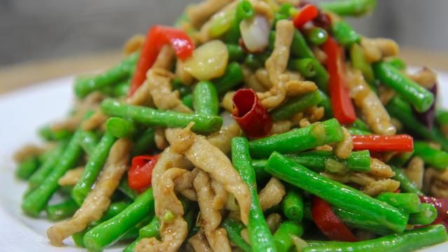长豆角炒肉丝怎么做