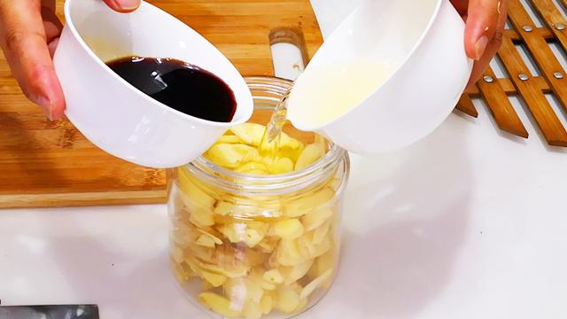 姜丝怎么做好吃,腌姜丝的家常做法