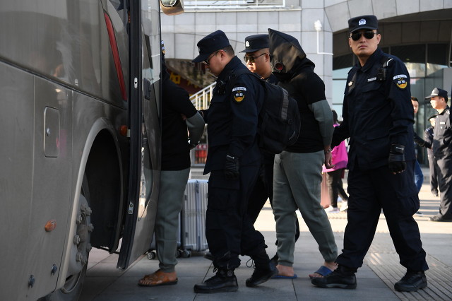 为什么抓捕的犯罪嫌疑人要戴头套?