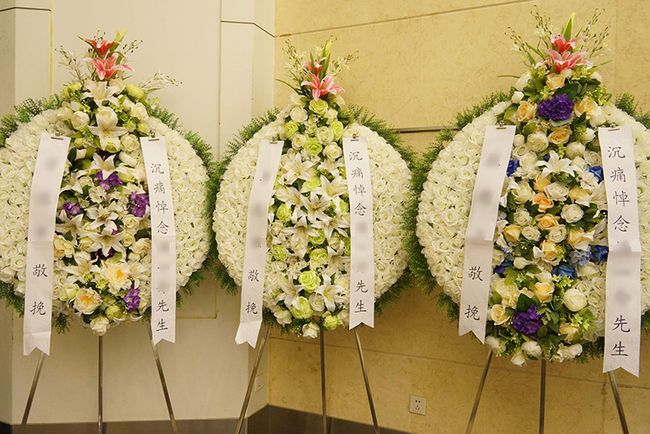 悼念小姨子的花圈挽联怎样写? - 中原有大山的回答 - 头条问答