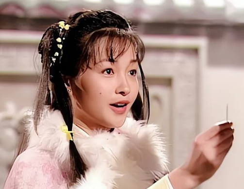 《神雕侠侣》中,金轮法王为什么对郭靖的小女儿郭襄那么好? - 盾灵网