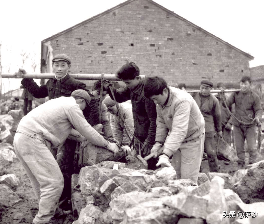 生产队时期每个社员一年分多少斤粮食? - 锁哥rguf的回答 - 头条问答